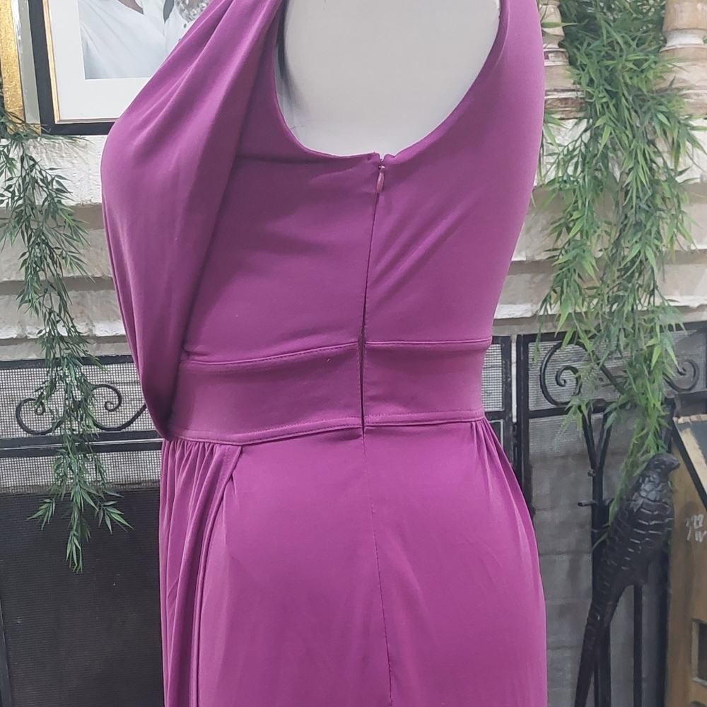 Raspberry Radiance: The Perfect Faux-Wrap Dress - Picture 9 of 9